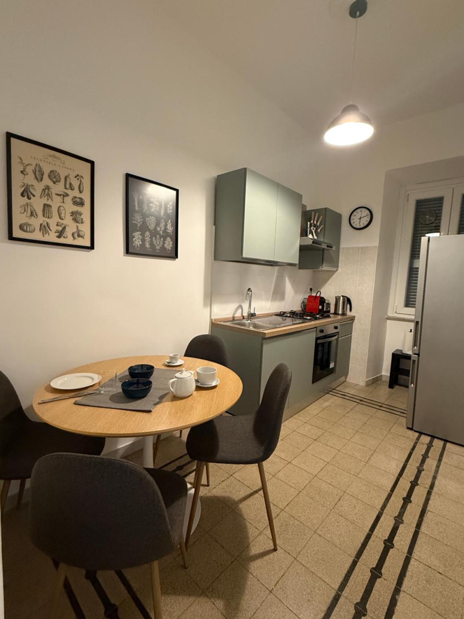 Pietra Apartment,Colosseo Рим Экстерьер фото